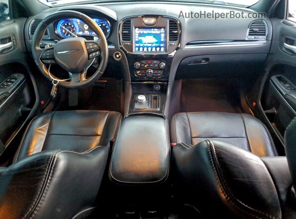 2C3CCABGXHH572368 2017 CHRYSLER 300 White Widok deski rozdzielczej