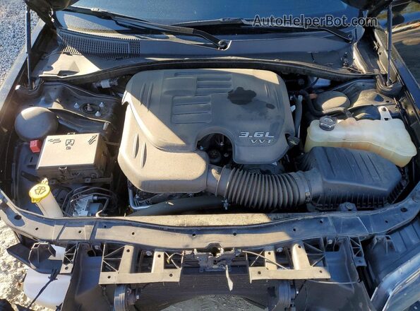 2C3CCADG2PH552269 2023 CHRYSLER 300 Black Вид задньої частини салону