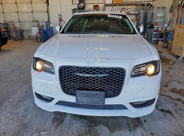 2C3CCADG8PH652604 2023 CHRYSLER 300 White Вид спереду