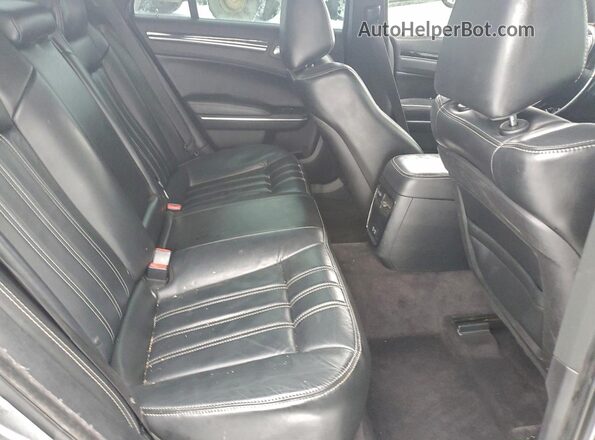 2C3CCAGG5HH540436 2017 CHRYSLER 300 Серебряный Вид задних сидений