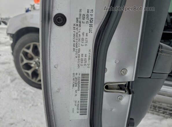 2C3CCAGG5HH540436 2017 CHRYSLER 300 Серебряный Вид подкапотного пространства