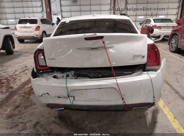 2C3CCAGG9HH648090 2017 CHRYSLER 300 White 
