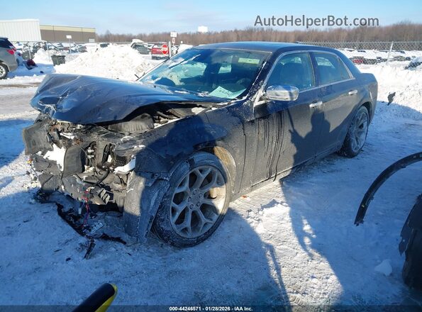 2C3CCAPG5HH529856 2017 CHRYSLER 300 Черный Передняя левая четверть