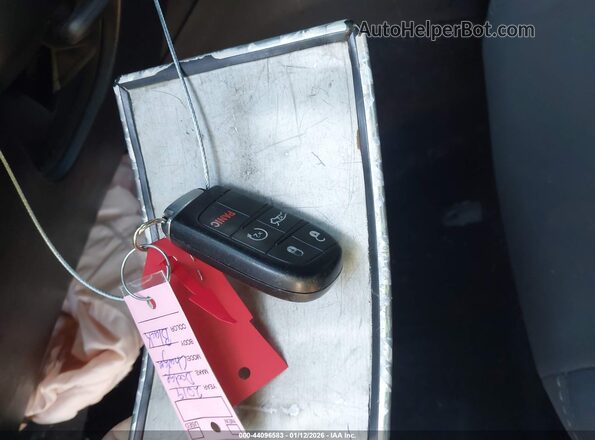 2C3CDXHG0KH567226 2019 DODGE CHARGER Черный Вид панели приборов
