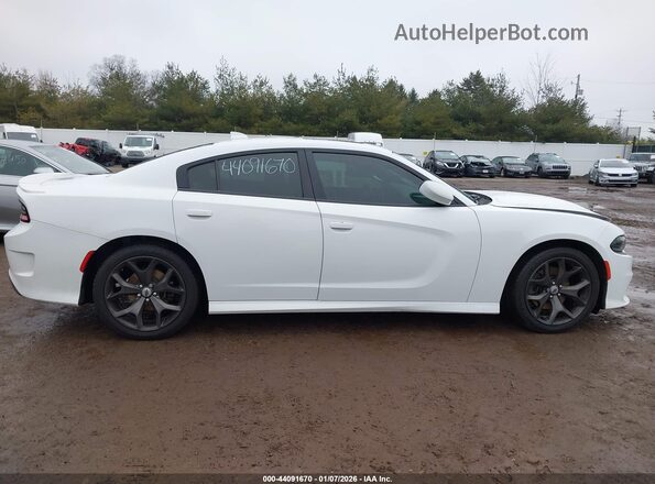 2C3CDXHG2JH273938 2018 DODGE CHARGER Белый Вид задней части салона