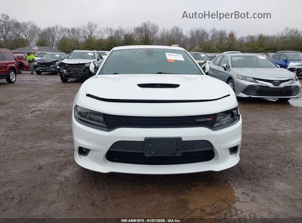 2C3CDXHG2JH273938 2018 DODGE CHARGER Белый Вид щитка приборов