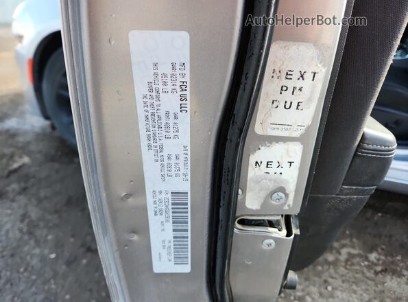 2C3CDXHG3GH126102 2016 DODGE CHARGER Серебряный Вид подкапотного пространства