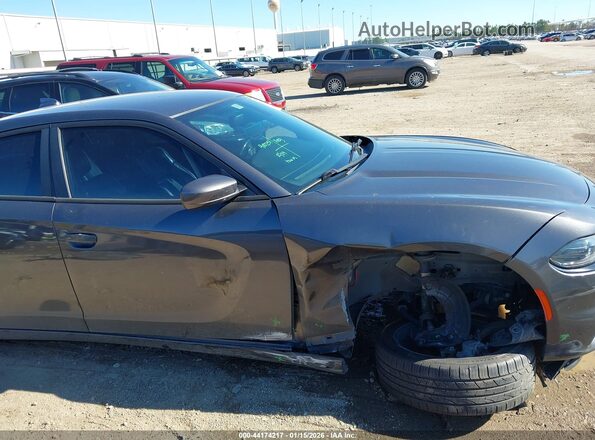 2C3CDXHG6GH293070 2016 DODGE CHARGER Серый Вид задней части салона