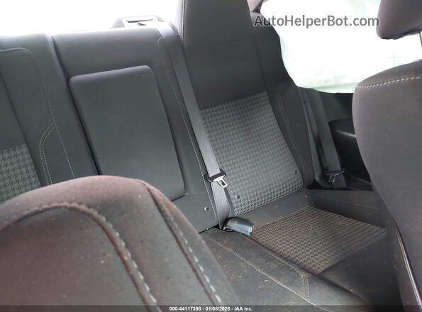 2C3CDZAG3KH672235 2019 DODGE CHALLENGER Белый Вид наклейки с VIN-кодом