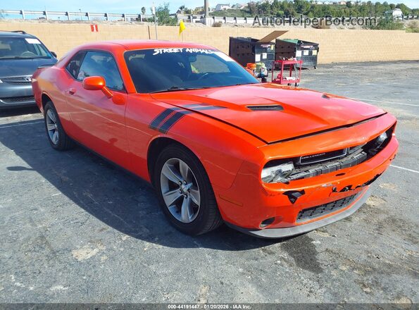 2C3CDZAG7GH305569 2016 DODGE CHALLENGER Оранжевый Передняя правая четверть