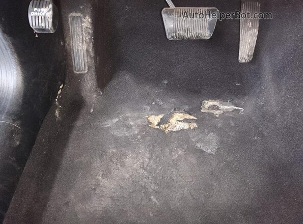2C3CDZBT9LH210386 2020 DODGE CHALLENGER Серебряный 