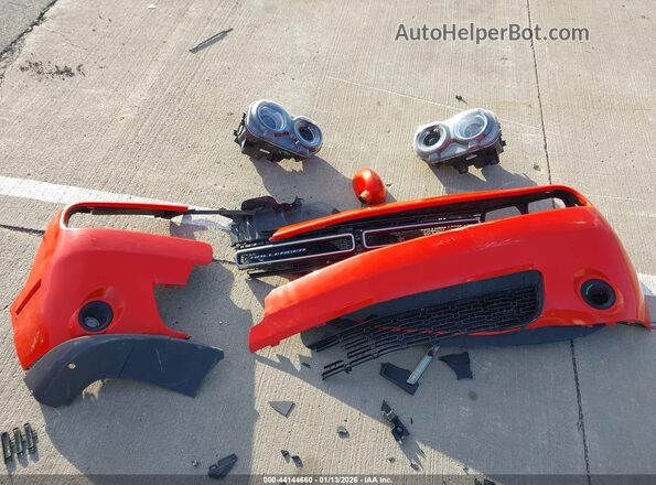 2C3CDZBTXHH656425 2017 DODGE CHALLENGER Оранжевый Вид щитка приборов