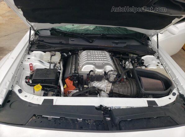 2C3CDZC91KH750333 2019 DODGE CHALLENGER White Вид задньої частини салону