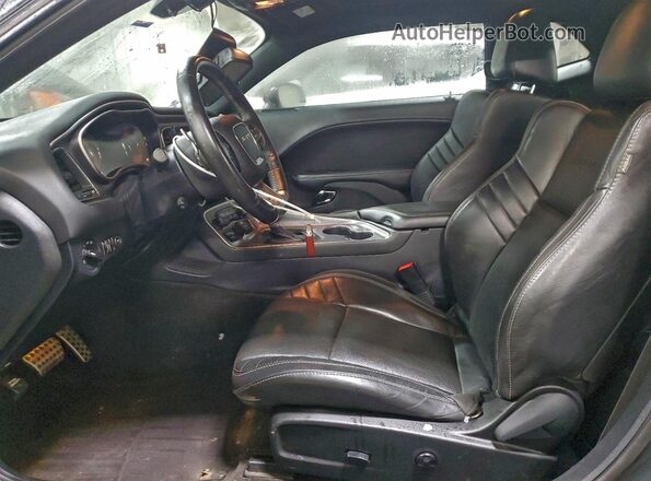 2C3CDZC99GH231683 2016 DODGE CHALLENGER Черный Вид салона спереди