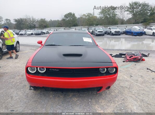 2C3CDZFJ1PH587373 2023 DODGE CHALLENGER Красный Вид задней части салона