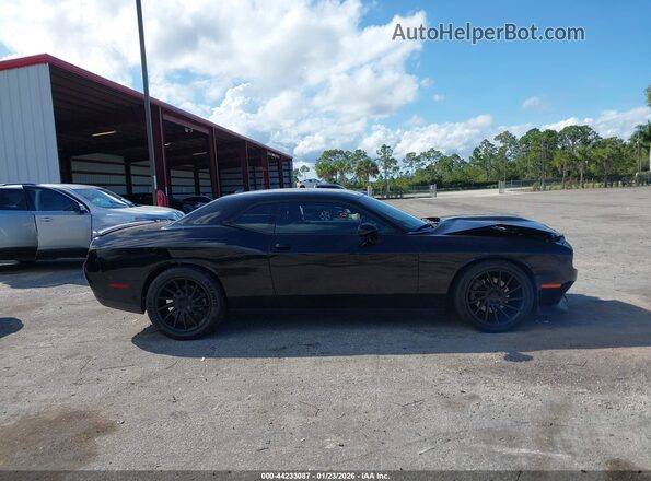 2C3CDZJG4NH174713 2022 DODGE CHALLENGER Черный Вид задней части салона
