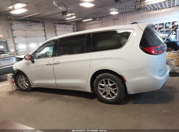 2C4RC1BG2PR524331 2023 CHRYSLER PACIFICA White Widok wnętrza 360 stopni