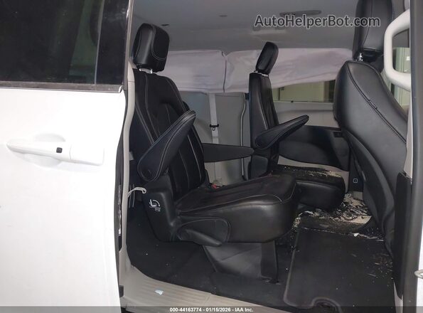 2C4RC1BG2PR524331 2023 CHRYSLER PACIFICA White Widok naklejki z numerem VIN