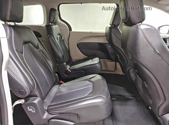 2C4RC1BG8PR627530 2023 CHRYSLER PACIFICA Черный Вид задней части салона
