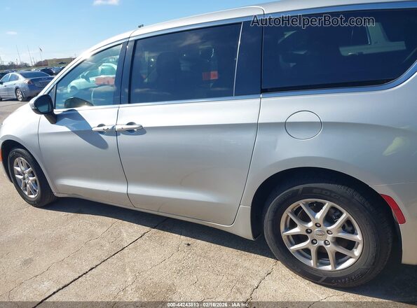 2C4RC1BG9PR624667 2023 CHRYSLER PACIFICA Серебряный Панорамный вид салона 360°