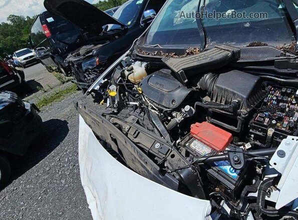 2C4RC1CG0NR103347 2022 CHRYSLER VOYAGER  Widok z przodu