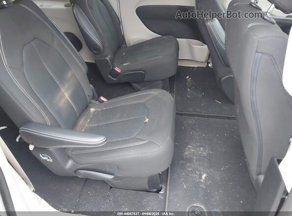 2C4RC1CG0NR105065 2022 CHRYSLER VOYAGER Белый Вид наклейки с VIN-кодом