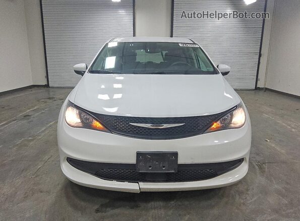 2C4RC1CG0PR526478 2023 CHRYSLER VOYAGER White Widok z przodu