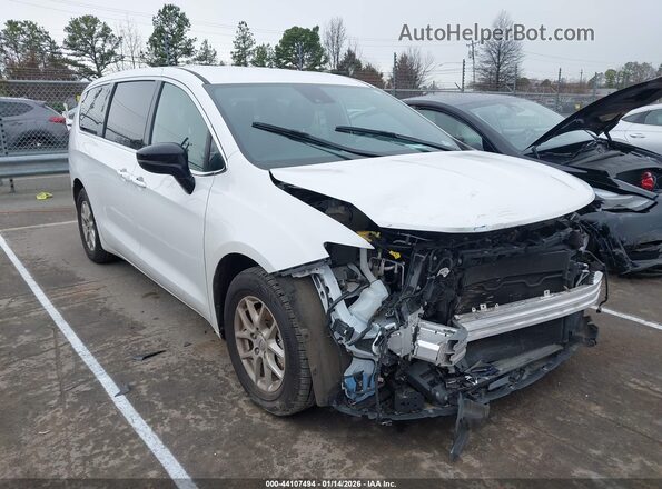 2C4RC1CG8SR510196 2025 CHRYSLER VOYAGER Белый Передняя правая четверть