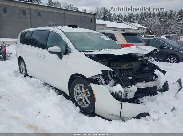 2C4RC1CGXNR159778 2022 CHRYSLER VOYAGER Белый Передняя правая четверть