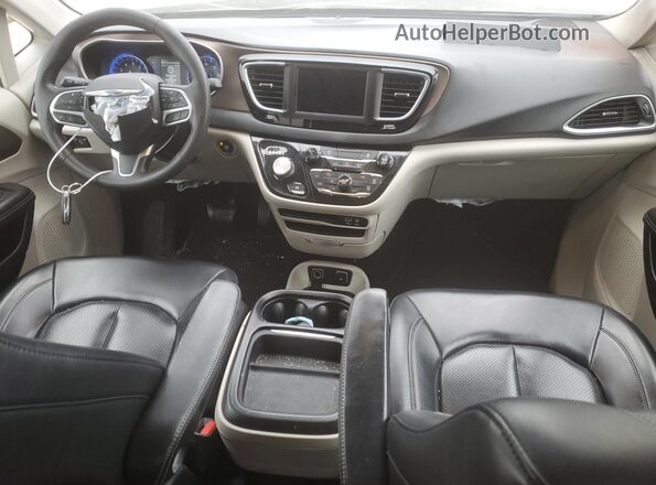 2C4RC1DG1LR163939 2020 CHRYSLER VOYAGER Синий Вид панели приборов