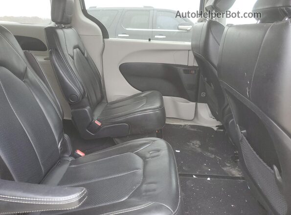 2C4RC1DG1LR163939 2020 CHRYSLER VOYAGER Синий Вид задней части салона