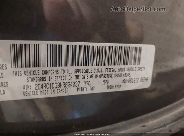 2C4RC1DG3HR824037 2017 CHRYSLER PACIFICA Gray Vista del compartimento del motor