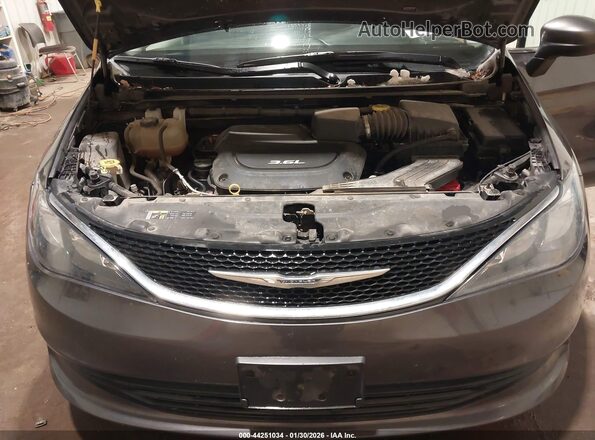2C4RC1DG3HR824037 2017 CHRYSLER PACIFICA Gray Vista trasera