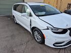 2022 Chrysler Pacifica Touring vin: 2C4RC1FG0NR103389
