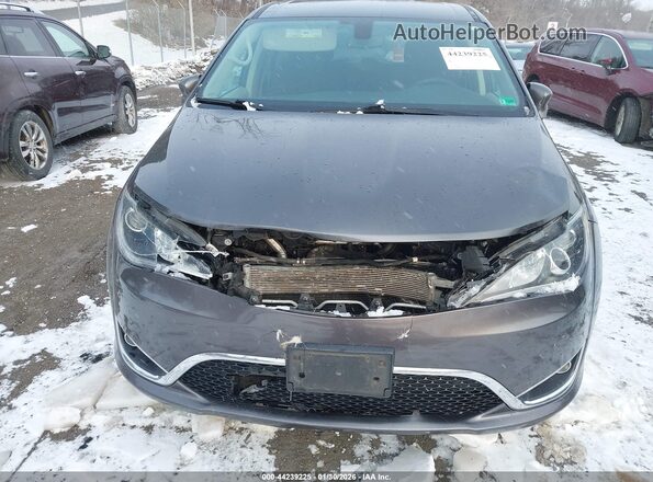 2C4RC1FG6LR223792 2020 CHRYSLER PACIFICA Серый Вид спереди