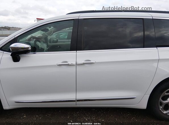 2C4RC1GG5PR575119 2023 CHRYSLER PACIFICA White 