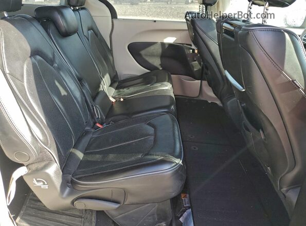 2C4RC1GG6LR236315 2020 CHRYSLER PACIFICA Black უკანა სალონის ხედი