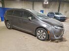 2018 Chrysler Pacifica Hybrid Limited Gray vin: 2C4RC1N74JR169696