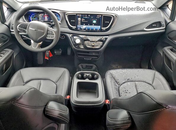 2C4RC1S76TR151241 2026 CHRYSLER PACIFICA Белый Вид панели приборов