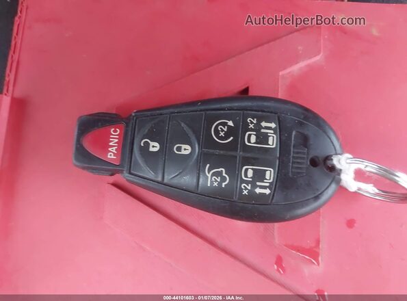 2C4RDGCG2LR253070 2020 DODGE GRAND CARAVAN Бордовый Вид панели приборов