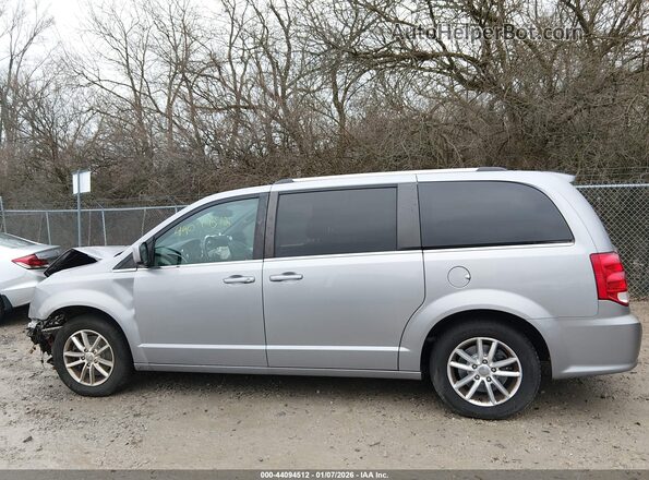 2C4RDGCG9JR210245 2018 DODGE GRAND CARAVAN Silver 360 interior view