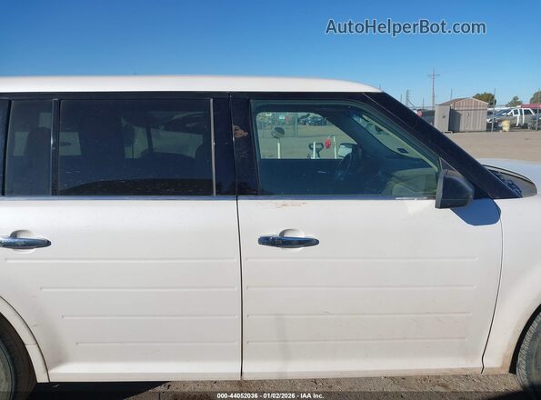 2FMGK5C82HBA13815 2017 FORD FLEX Белый Вид задней части салона