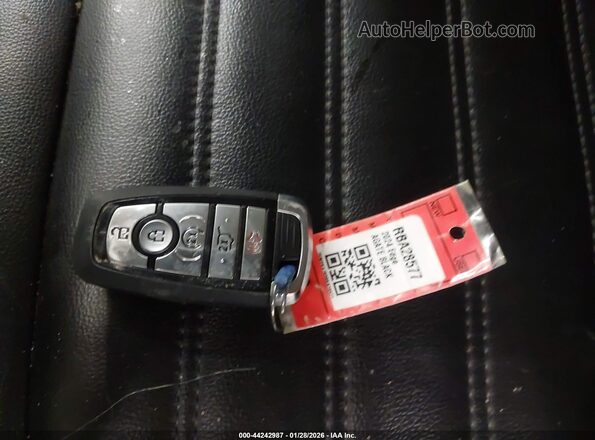 2FMPK4J90RBA28577 2024 FORD EDGE Черный Вид панели приборов