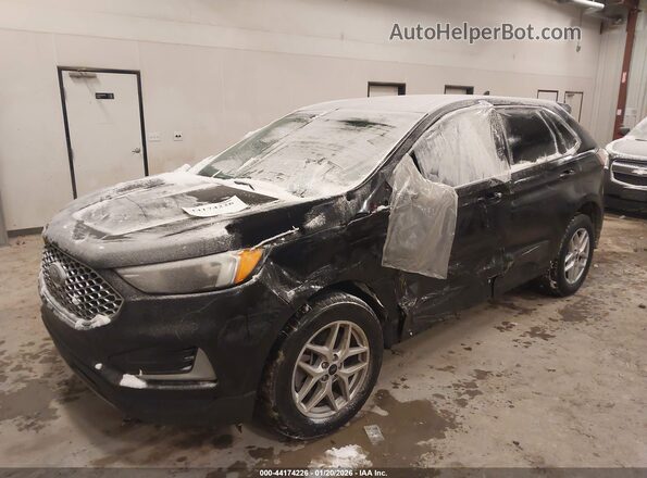 2FMPK4J92RBA38706 2024 FORD EDGE Черный Передняя левая четверть