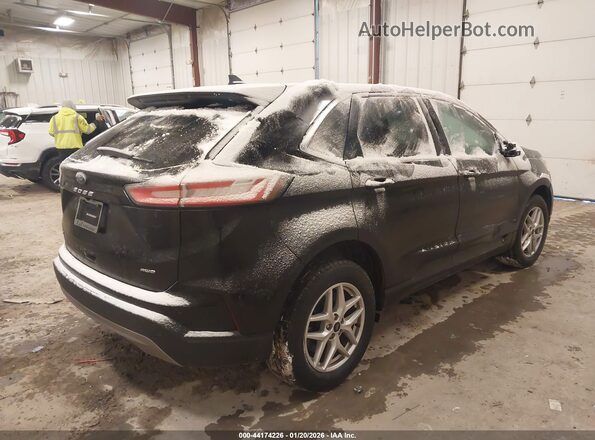 2FMPK4J92RBA38706 2024 FORD EDGE Черный Задняя правая четверть