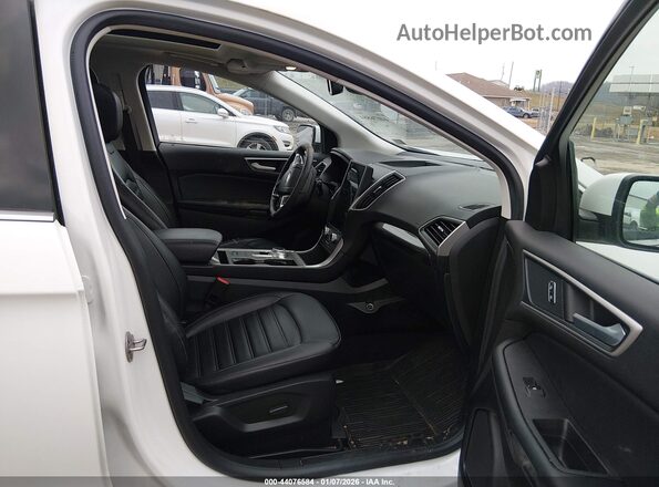 2FMPK4J95RBA15890 2024 FORD EDGE Yellow Vista interior delantera
