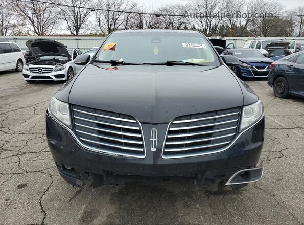 2LMHJ5AT8HBL01048 2017 LINCOLN MKT Черный Вид спереди