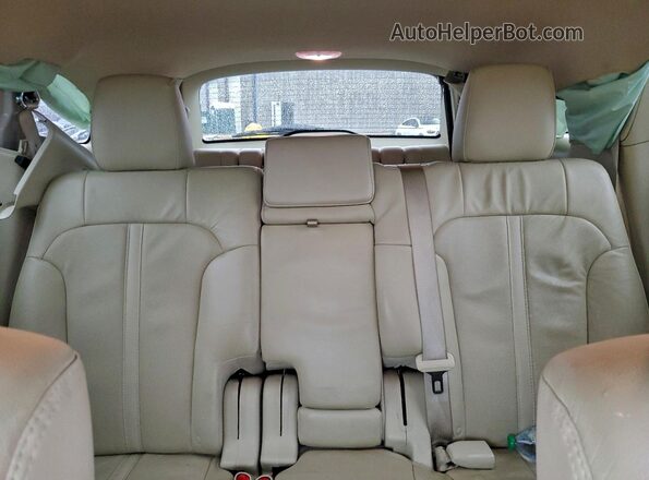 2LMHJ5AT9KBL02877 2019 LINCOLN MKT Белый Вид задних сидений