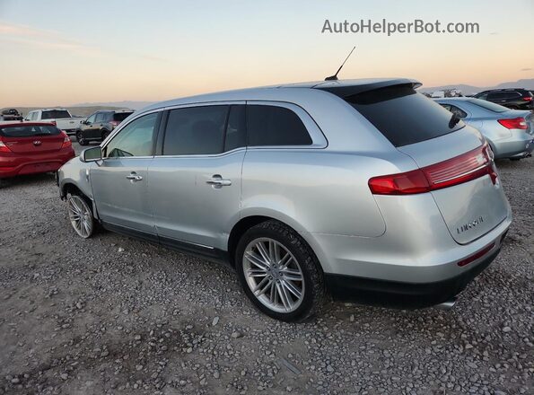 2LMHJ5AT9KBL03365 2019 LINCOLN MKT Серебряный Задняя левая четверть