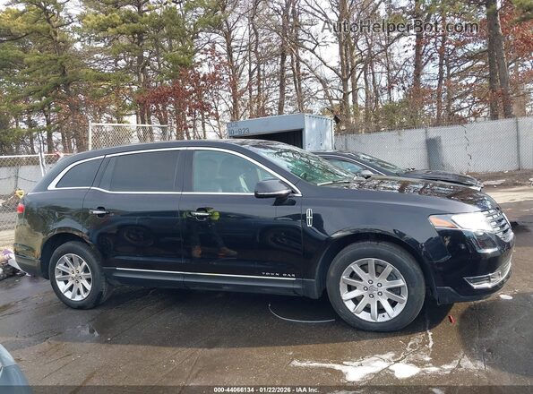 2LMHJ5NK4KBL04425 2019 LINCOLN MKT Black Вид задньої частини салону